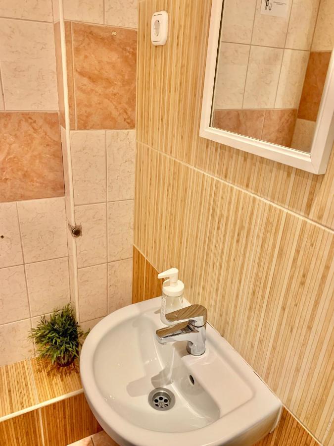 Jazzy Vibes Parliament Rooms And Ensuites Будапеща Екстериор снимка